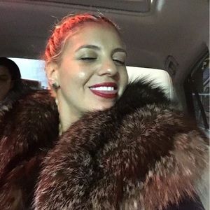 Meet your Posher, Lourdes